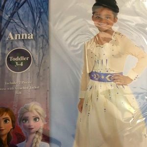 Disney Anna costume : Size: TODDLER 3-4